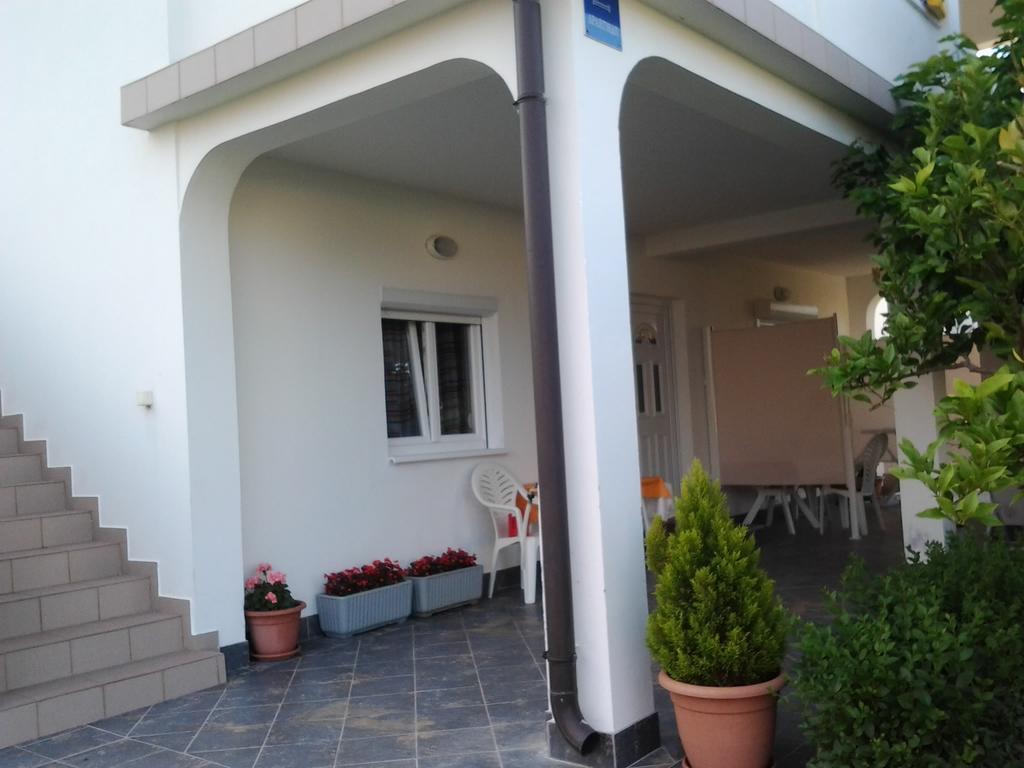 Holiday S&M Lopar Ngoại thất bức ảnh