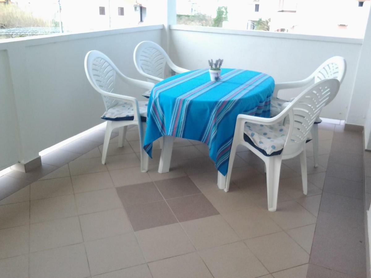 Holiday S&M Lopar Ngoại thất bức ảnh